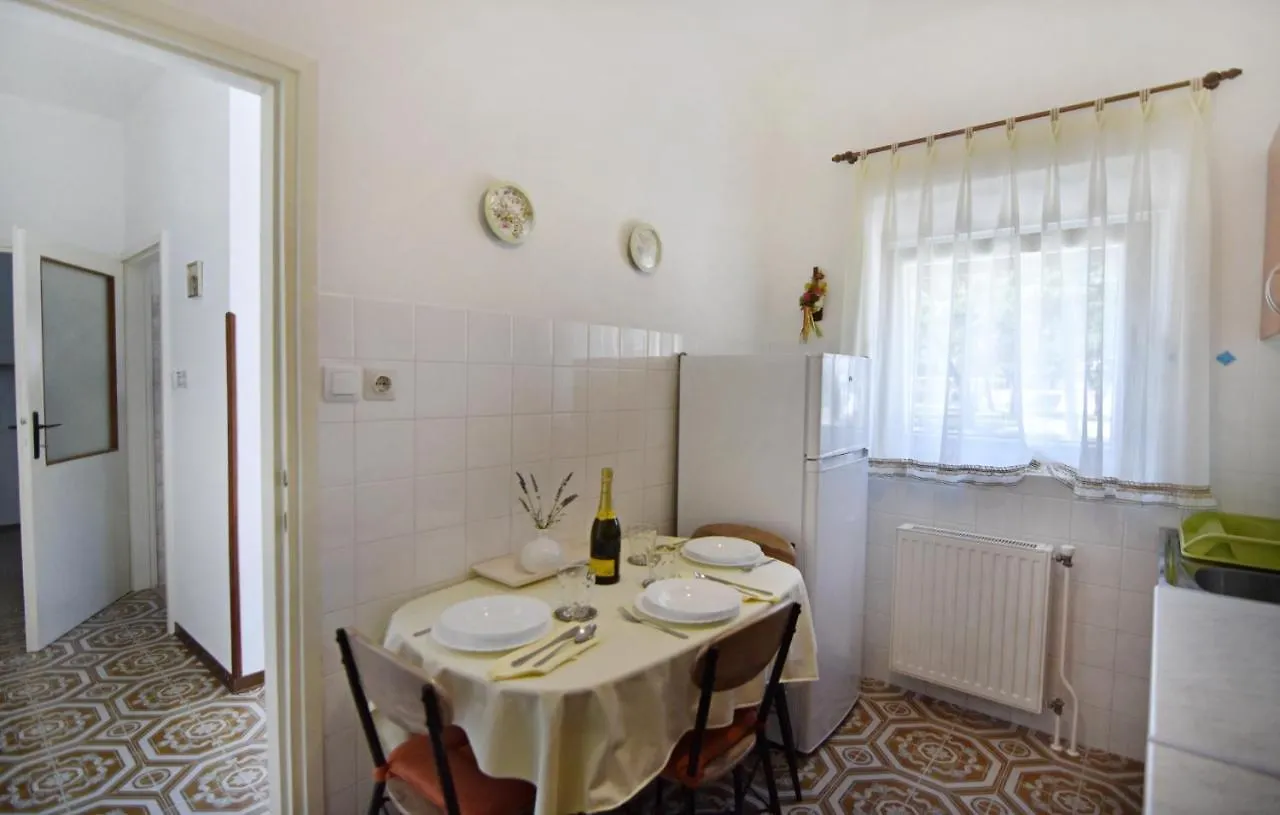 Apartments With A Parking Space Umag - 21359